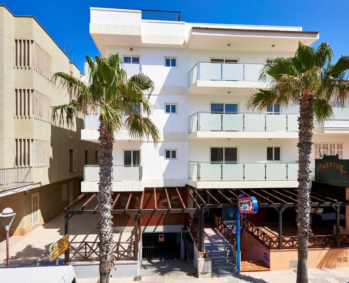 Apartamentos Charlys Can Picafort Кан Пикафорт Екстериор снимка