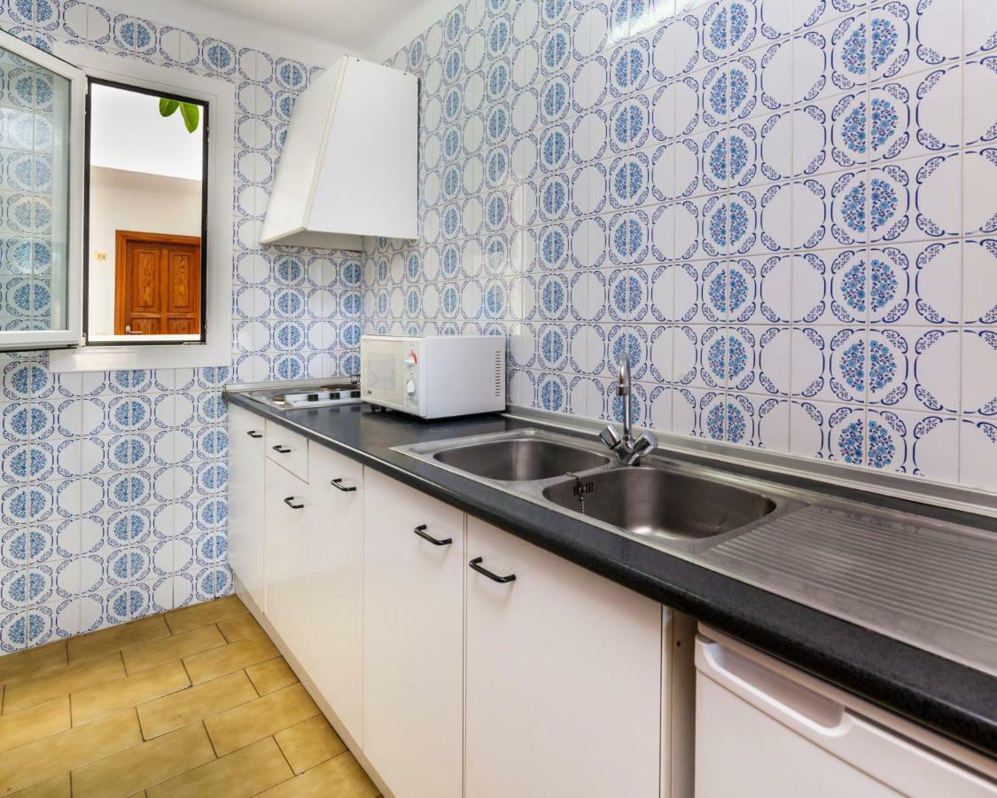 Apartamentos Charlys Can Picafort Кан Пикафорт Екстериор снимка