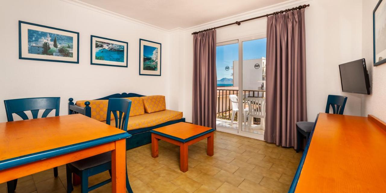 Apartamentos Charlys Can Picafort Кан Пикафорт Екстериор снимка