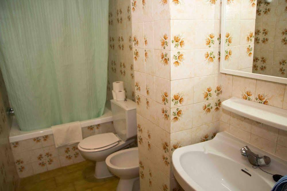 Apartamentos Charlys Can Picafort Кан Пикафорт Екстериор снимка